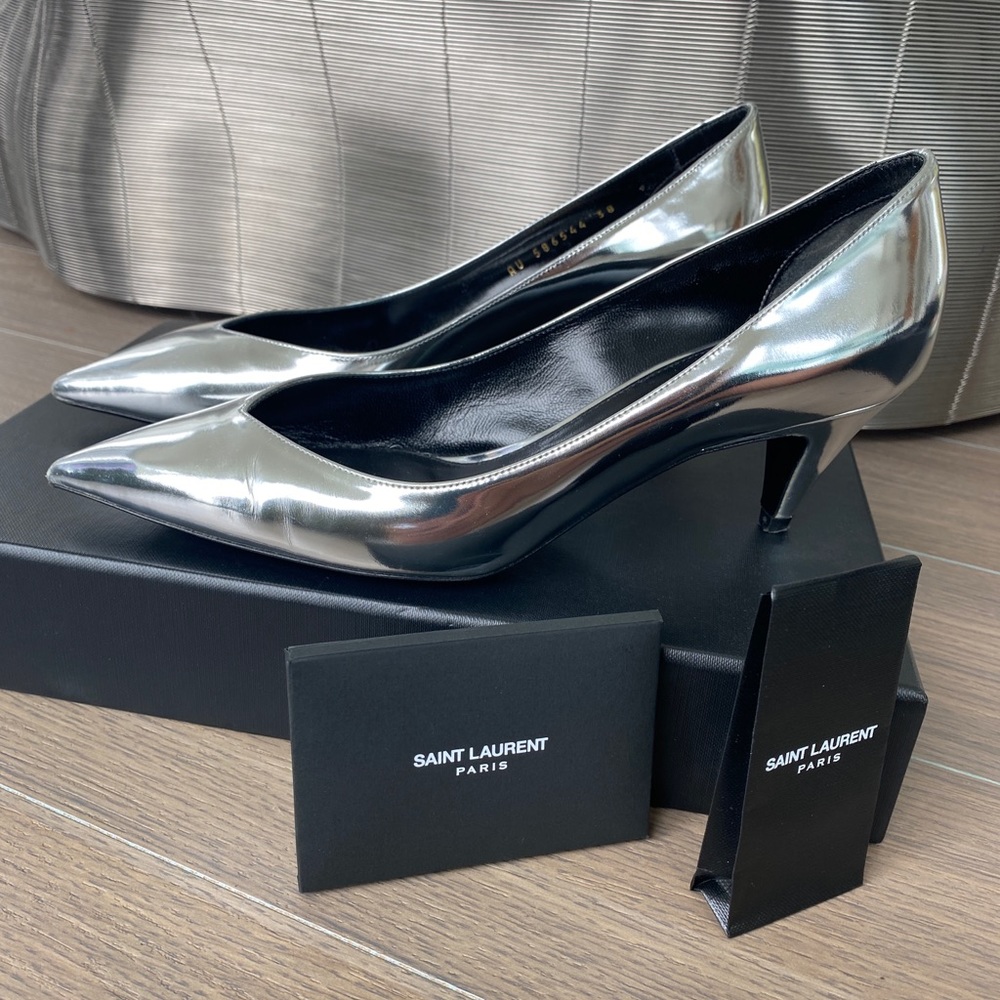 Yves Saint Laurent Silver Pumps